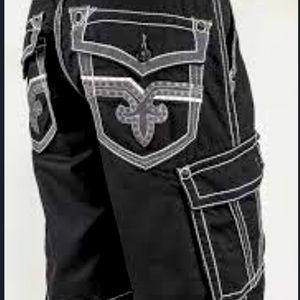 Rock Revival Classic Cargo Shorts NWOT
